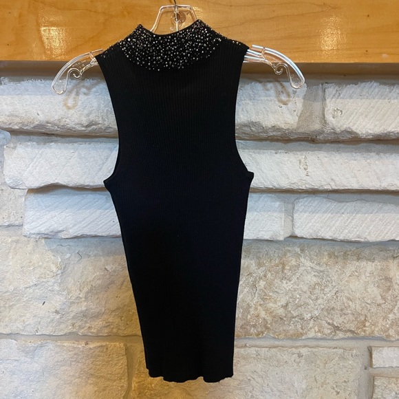 Carlisle Sleeveless Sweater - Picture 3 of 4